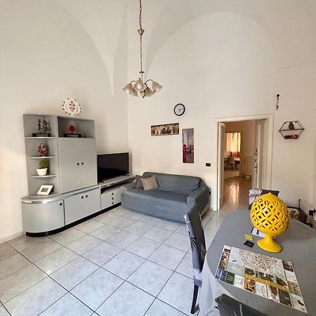 Origini - Apartment With Private Garden Lecce Luaran gambar